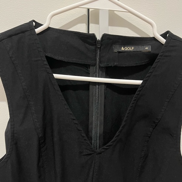 Chic Black Sleeveless Mini Dress gently worn - Picture 4 of 9